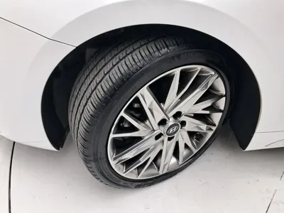 Hyundai Grandeur 2022, 31668 км, за 16848.83 USD - фото 20
