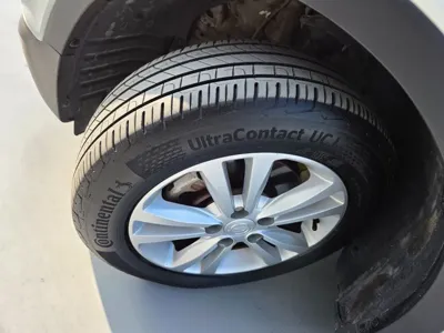 KG_Mobility_Ssangyong TIBOLI 2015, 126992 км, за 4463.7 USD