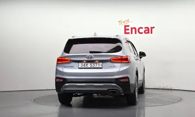 Hyundai Santafe 2019, 61188 км, за 11171.35 USD
