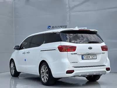Kia Canival 2019, 108700 км, за 9124.33 USD