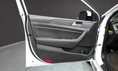 Hyundai Sonata 2017, 154230 км, за 5817.03 USD - фото 24