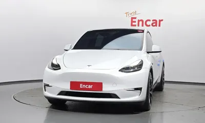 Tesla Model Y 2023, 77182 км, за 28424.13 USD