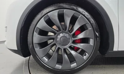 Tesla Model Y 2023, 77182 км, за 28424.13 USD