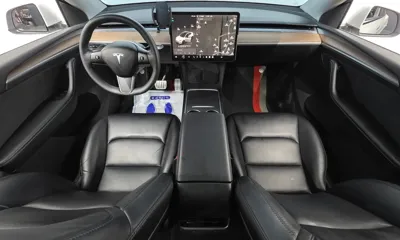 Tesla Model Y 2023, 77182 км, за 28424.13 USD - фото 7