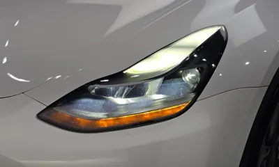 Tesla Model Y 2023, 77182 км, за 28424.13 USD - фото 22
