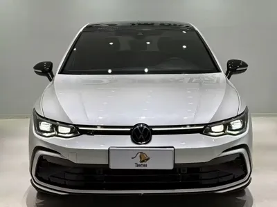 Volkswagen Golf 2021, 21000 км, за 19925.46 USD