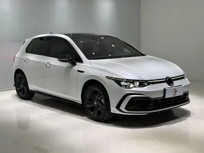 Volkswagen Golf 2021, 21000 км, за 19925.46 USD