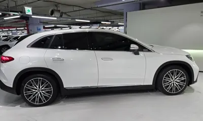 Mercedes-Benz EQE 2025, 7259 км, за 62186.6 USD - фото 8