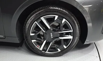 Kia K8 2025, 27806 км, за 25200.22 USD