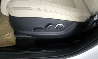 Genesis GV70 2023, 69240 км, за 22362.34 USD - фото 31