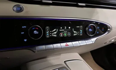 Genesis GV70 2023, 69240 км, за 22362.34 USD - фото 32