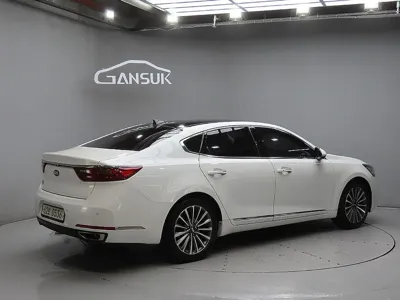 Kia K7 2016, 126800 км, за 5645.27 USD