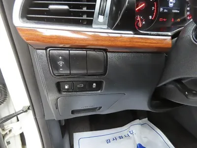 Kia K7 2016, 126800 км, за 5645.27 USD - фото 17