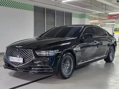 Genesis G90 · 2021 год