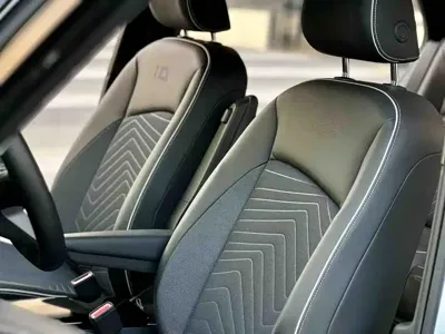 Volkswagen ID.3 2023, 59000 км, за 11066.94 USD - фото 7