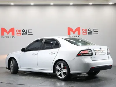 Saab 9-3 2008, 178516 км, за 3415.66 USD