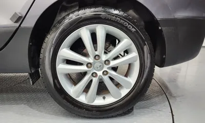 Hyundai Tucson 2013, 140897 км, за 3610.35 USD