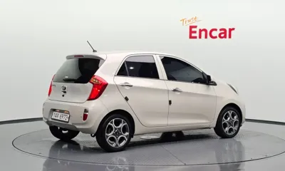 Kia Morning 2015, 83391 км, за 2822.63 USD