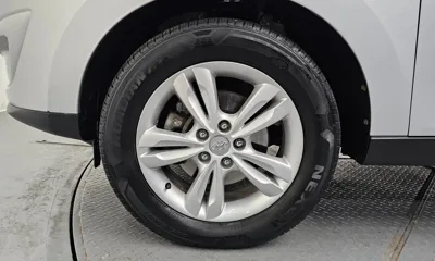 Hyundai Tucson 2013, 59127 км, за 3610.35 USD