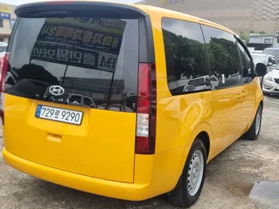 Hyundai Staria 2022, 73867 км, за 12182.42 USD