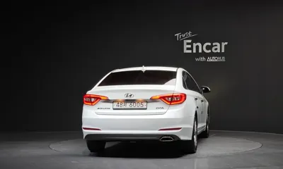 Hyundai Sonata 2017, 170371 км, за 5219.69 USD