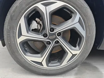 Geely Xingyue L 2021, 79000 км, за 10221.23 USD