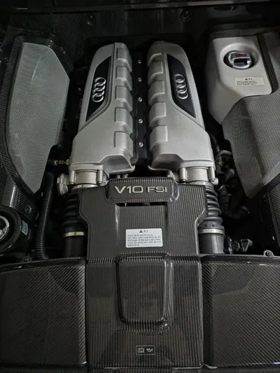 Audi R8 2015, 51657 км, за 48186.48 USD - фото 6