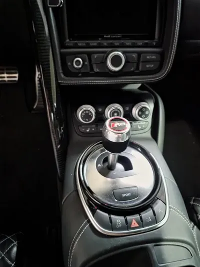 Audi R8 2015, 51657 км, за 48186.48 USD - фото 9