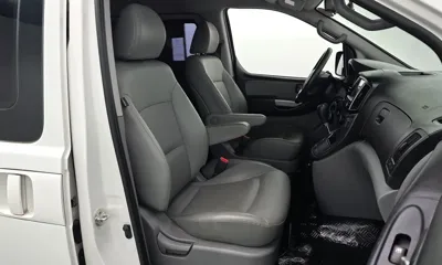 Hyundai Starex 2019, 39004 км, за 12430.94 USD - фото 10