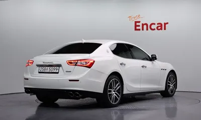 Maserati Ghibli 2016, 53780 км, за 10939.63 USD