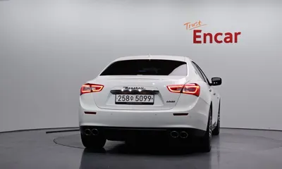 Maserati Ghibli 2016, 53780 км, за 10939.63 USD