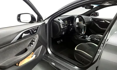 Infiniti Q30 2017, 71242 км, за 7097.74 USD - фото 10