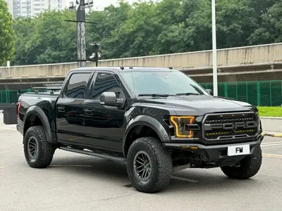 Ford F-150 Raptor 2018, 147000 км, за 38992.77 USD