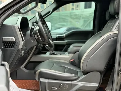 Ford F-150 Raptor 2018, 147000 км, за 38992.77 USD - фото 6