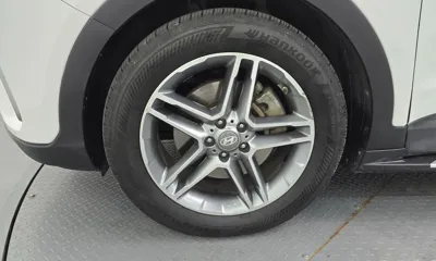 Hyundai Maxcruz 2017, 166143 км, за 7870.55 USD