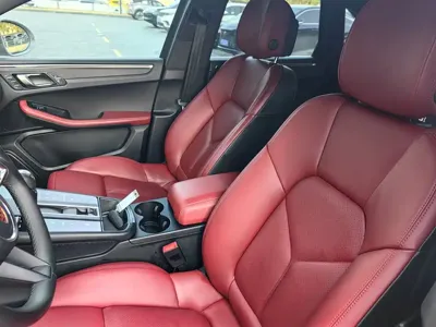 Porsche Macan 2023, 39000 км, за 52528.1 USD
