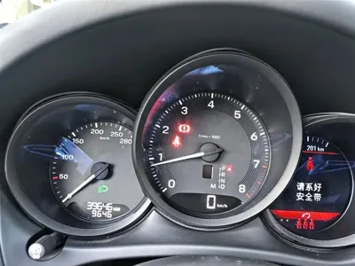 Porsche Macan 2023, 39000 км, за 52528.1 USD - фото 16