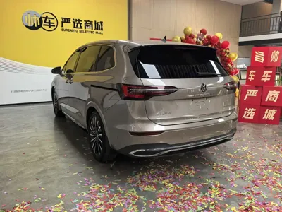 Volkswagen Viloran 2022, 51000 км, за 22954.23 USD