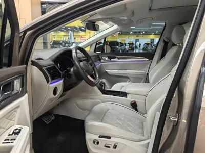 Volkswagen Viloran 2022, 51000 км, за 22954.23 USD - фото 11