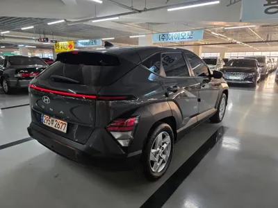 Hyundai Kona 2023, 64000 км, за 14332.26 USD