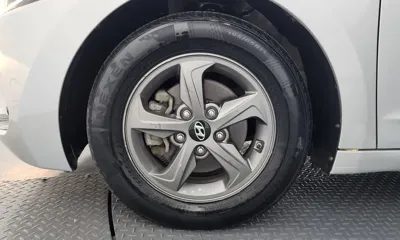 Hyundai Avante 2017, 73270 км, за 5156.01 USD