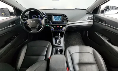 Hyundai Avante 2017, 73270 км, за 5156.01 USD - фото 7