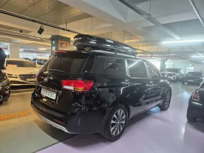 Kia Canival 2018, 155810 км, за 6058.64 USD