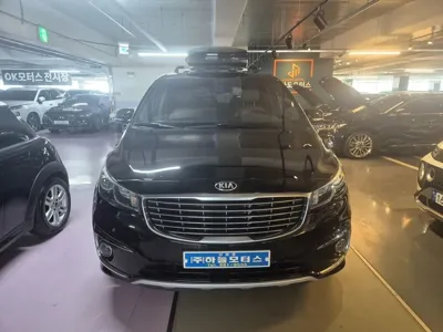 Kia Canival 2018, 155810 км, за 6058.64 USD
