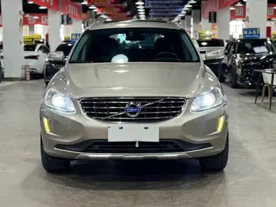 Volvo XC60 · 2016 год