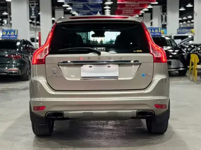 Volvo XC60 2016, 160000 км, за 7082.84 USD