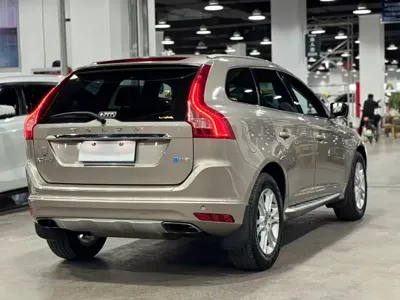 Volvo XC60 2016, 160000 км, за 7082.84 USD