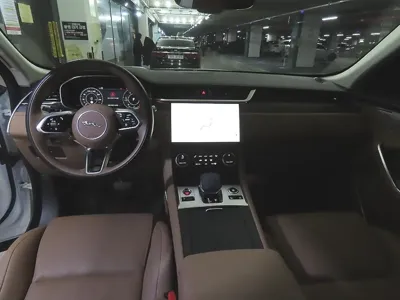 Jaguar F-Pace 2021, 54326 км, за 23744.49 USD - фото 10