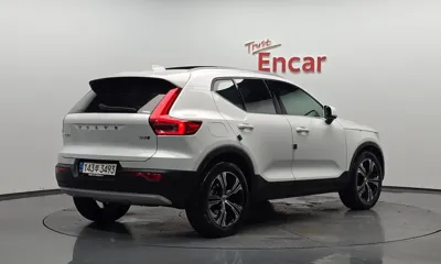 Volvo XC40 2022, 26226 км, за 21370.04 USD