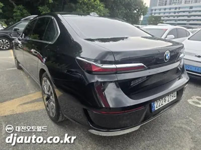 BMW 7-Series 2023, 36600 км, за 72351.34 USD